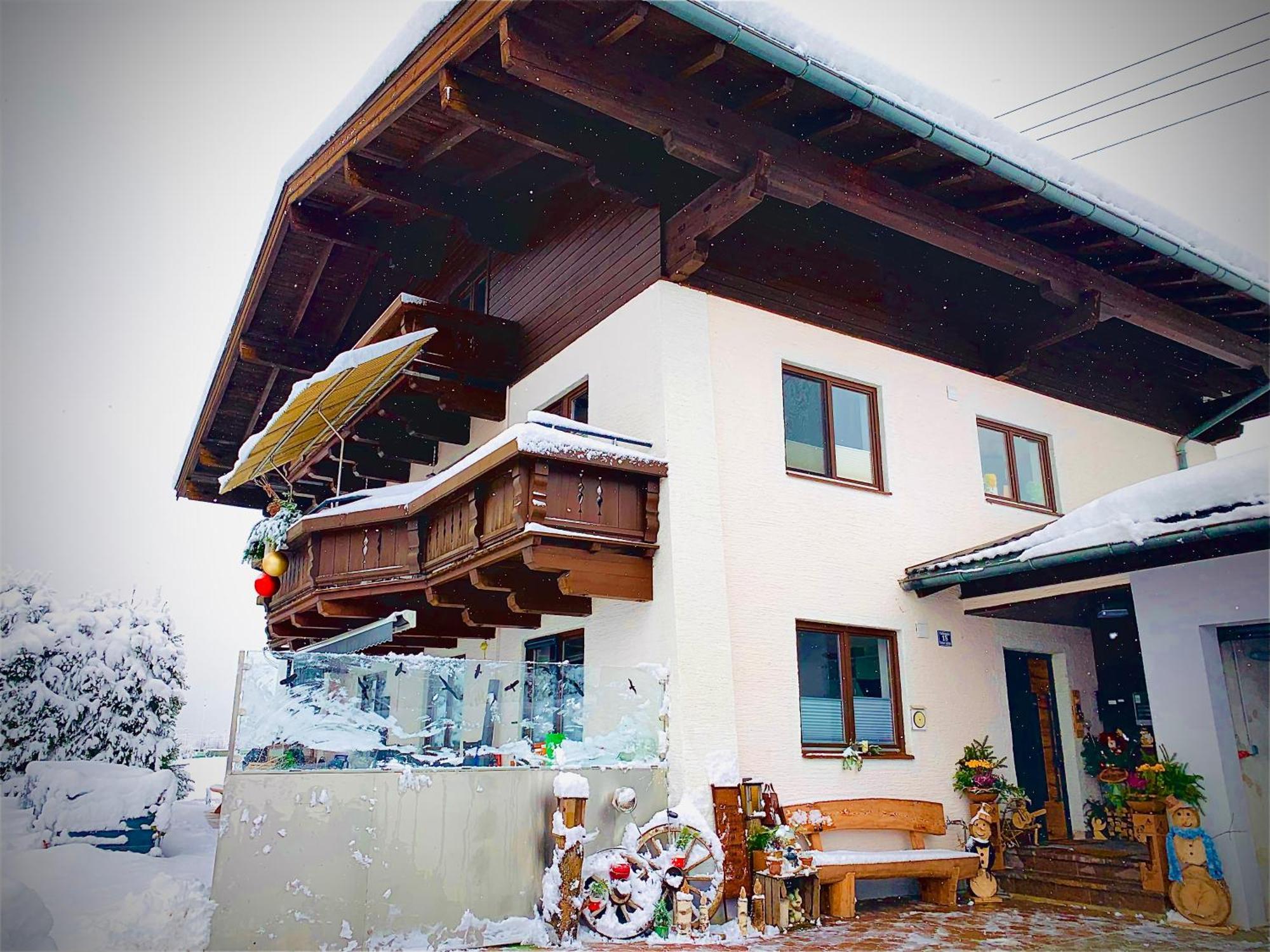 Bergblick Apartment Saalfelden Ngoại thất bức ảnh